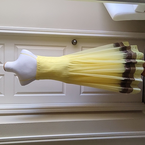 Designer Yellow crochet lace and diamond work 2 piece 2 way Anarkali XS - Picture 14 of 15